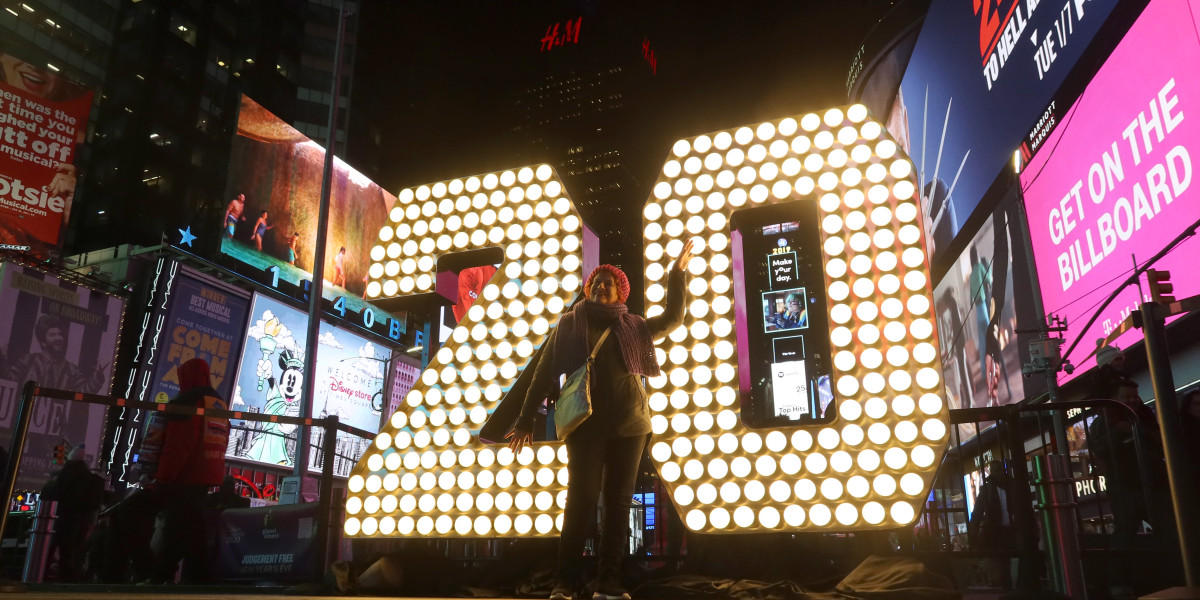 How to Watch the Ball Drop in Times Square for Free—and Without Cable: New Year’s Eve 2020
